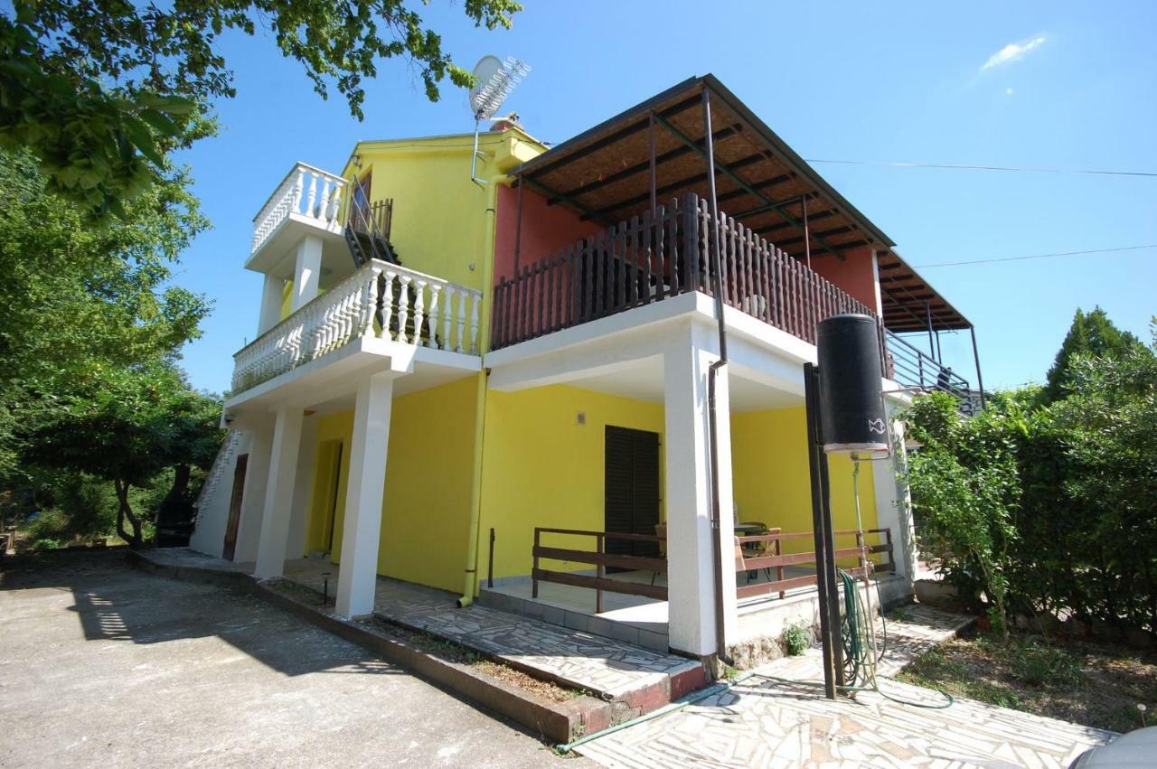 Apartments Juric By El-Pi Tours نجيفيش المظهر الخارجي الصورة