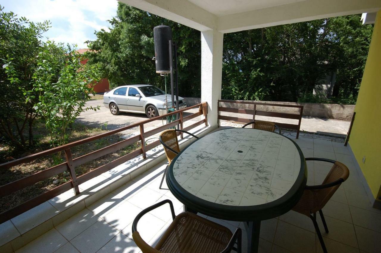 Apartments Juric By El-Pi Tours نجيفيش المظهر الخارجي الصورة