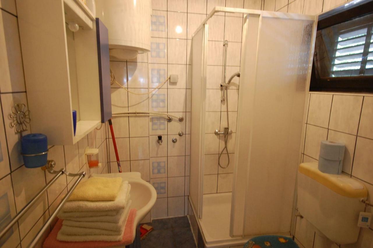 Apartments Juric By El-Pi Tours نجيفيش المظهر الخارجي الصورة